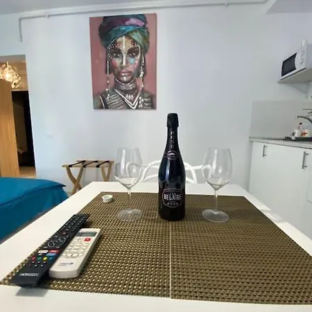 Alezzi 1 Apartment *